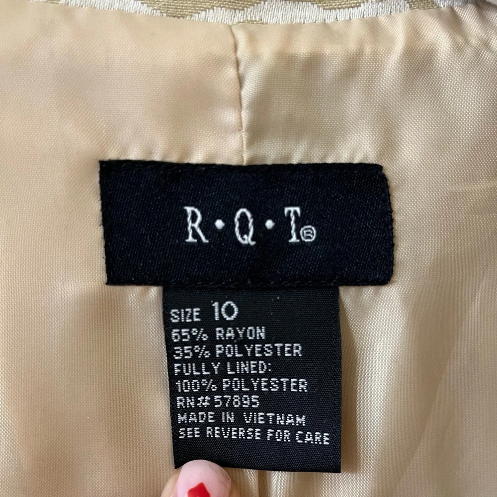 Y2K RQT Blazer - Picture 2 of 4
